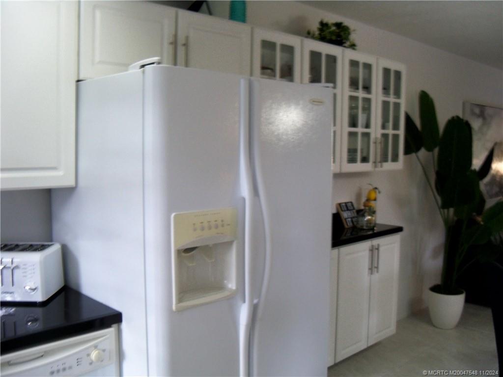 1982 Southwest Palm City Road, Unit J 51 Stuart, FL 34994 - Photo 16 of 39 Gallery Image 16