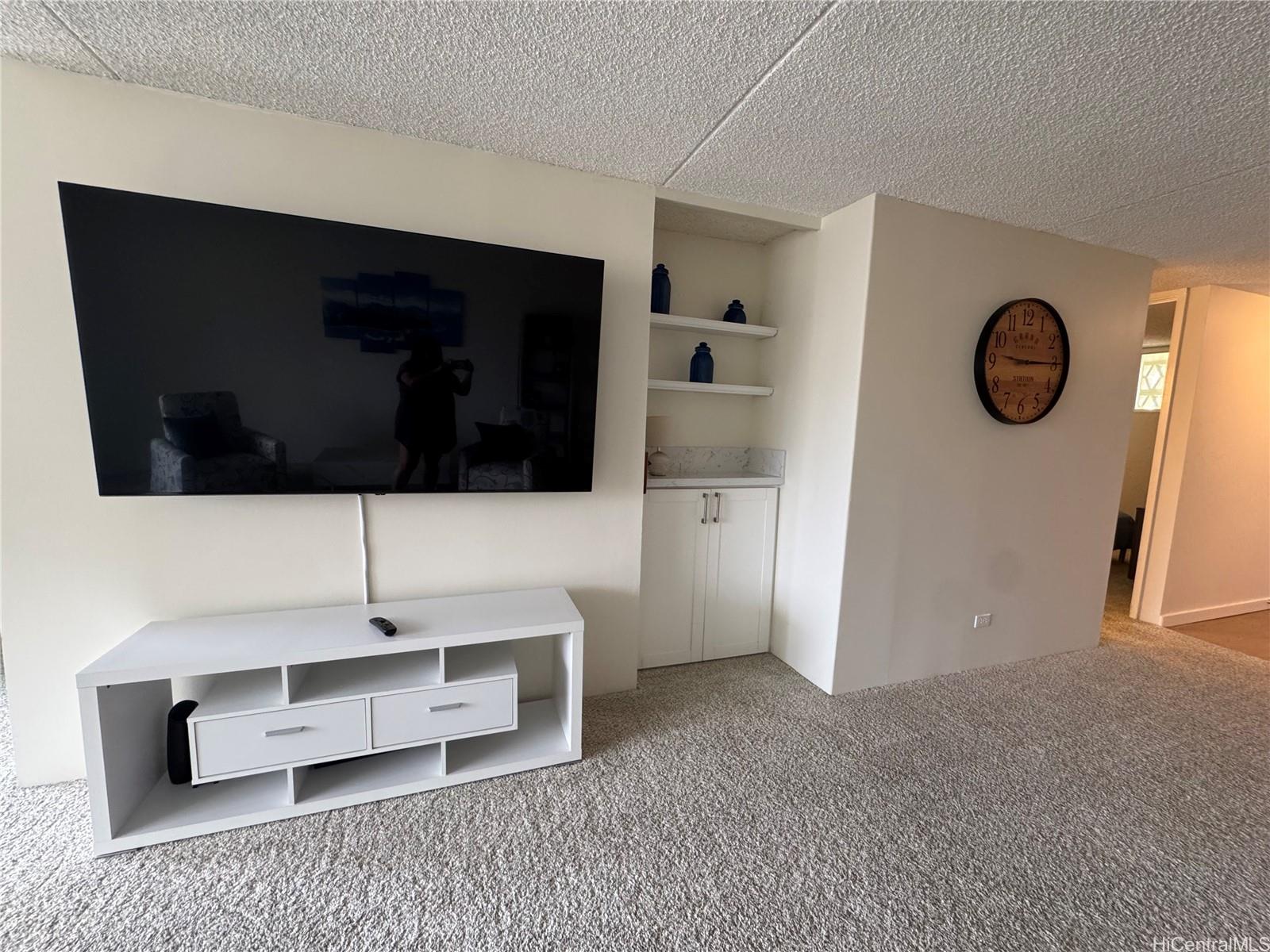 469 Ena Road, Unit 2702 Honolulu, HI 96815 - Photo 3 of 18 Gallery Image 3