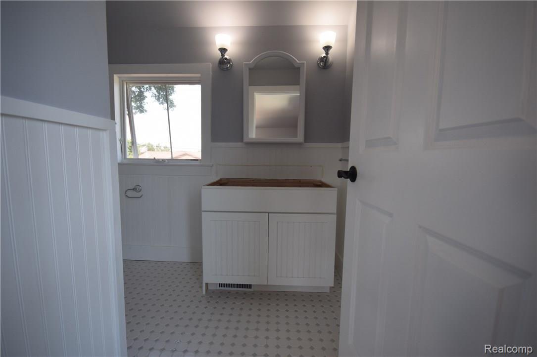 2233 Wiggins Road Fenton, MI 48430 - Photo 17 of 38 DSC_0431.JPG