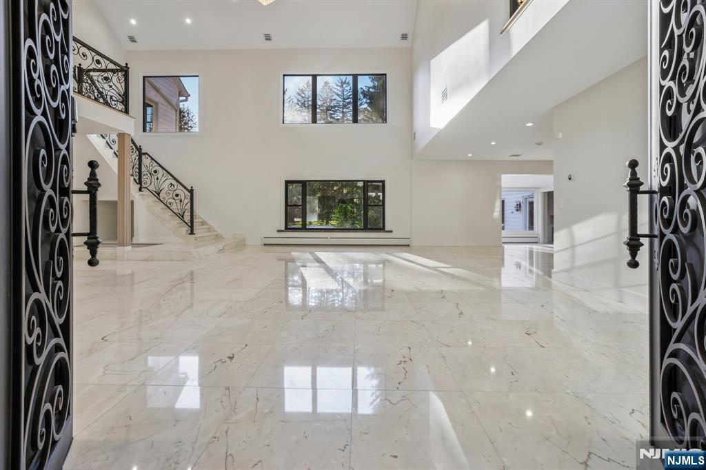 1050 Ramapo Valley Road Mahwah, NJ 07430 - Photo 9 of 50