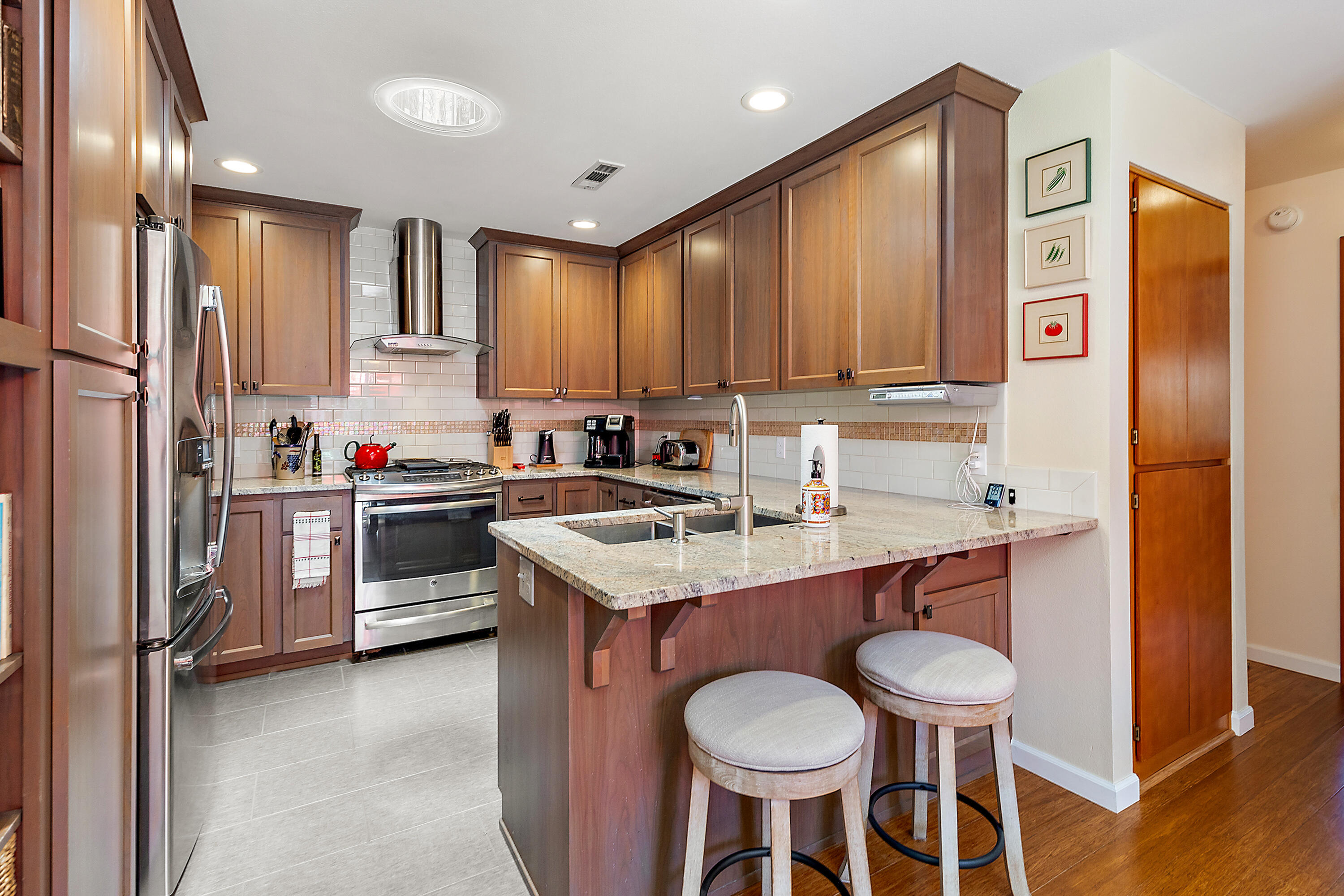 1364 Mill Pond Road Ashland, OR 97520 - Photo 24 of 38 Renovated kitchen with newer stainless appliances