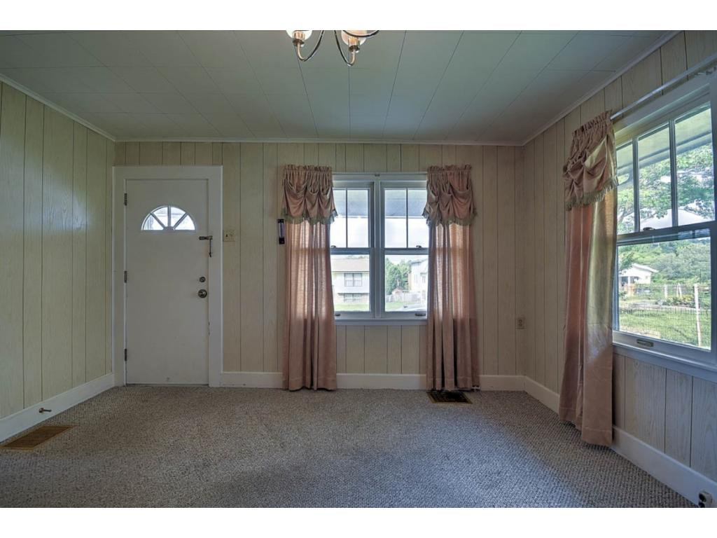 913 Riverside Avenue Kingsport, TN 37660 - Photo 8 of 36 Photo 8