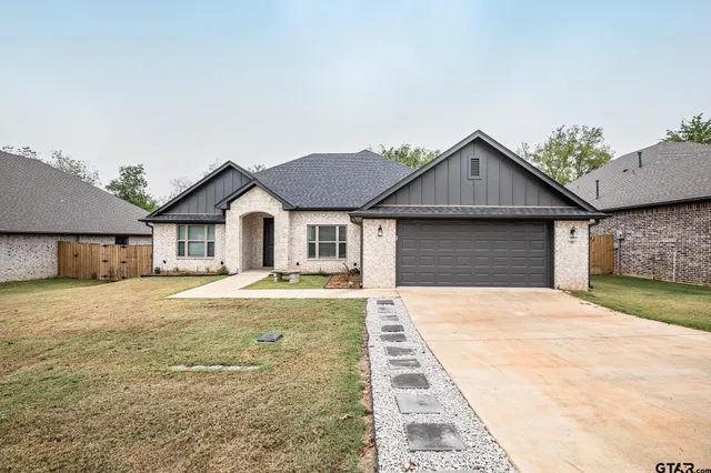 $372,500 | 108 Amanda Avenue, Bullard, TX 75757
