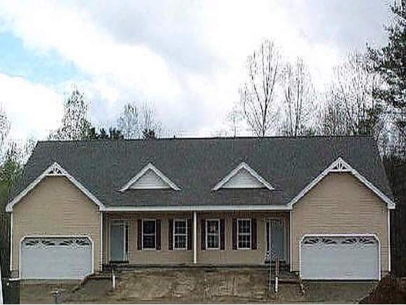 15 Carriage Road, Unit 27 Litchfield, NH 03052 - Photo 1 of 2