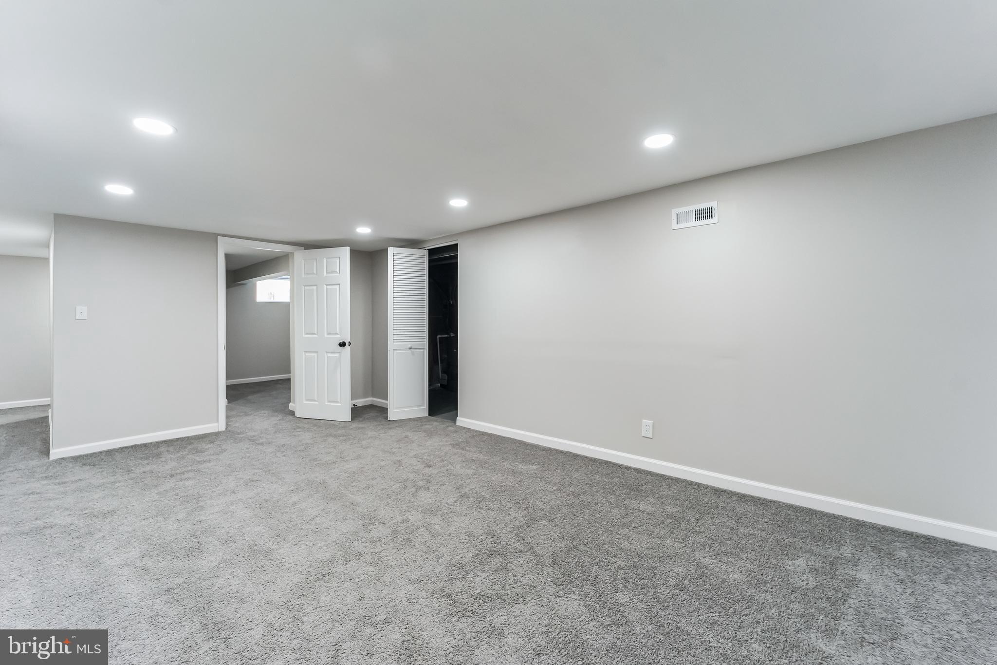 4010 Annellen Road Baltimore, MD 21215 - Photo 24 of 30 Great for entertainment!