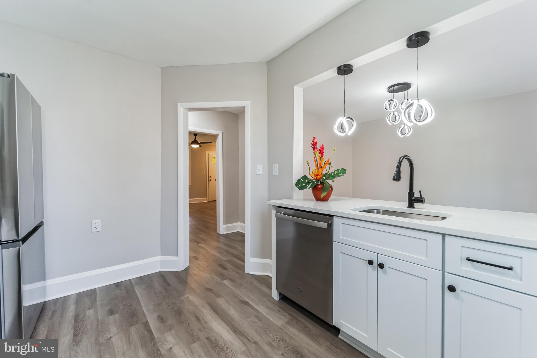4010 Annellen Road Baltimore, MD 21215 - Photo 9 of 30 Upgraded appliances!