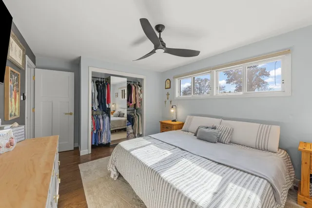 $550,000 | 5924 Carpenter Street, Downers Grove, IL 60516