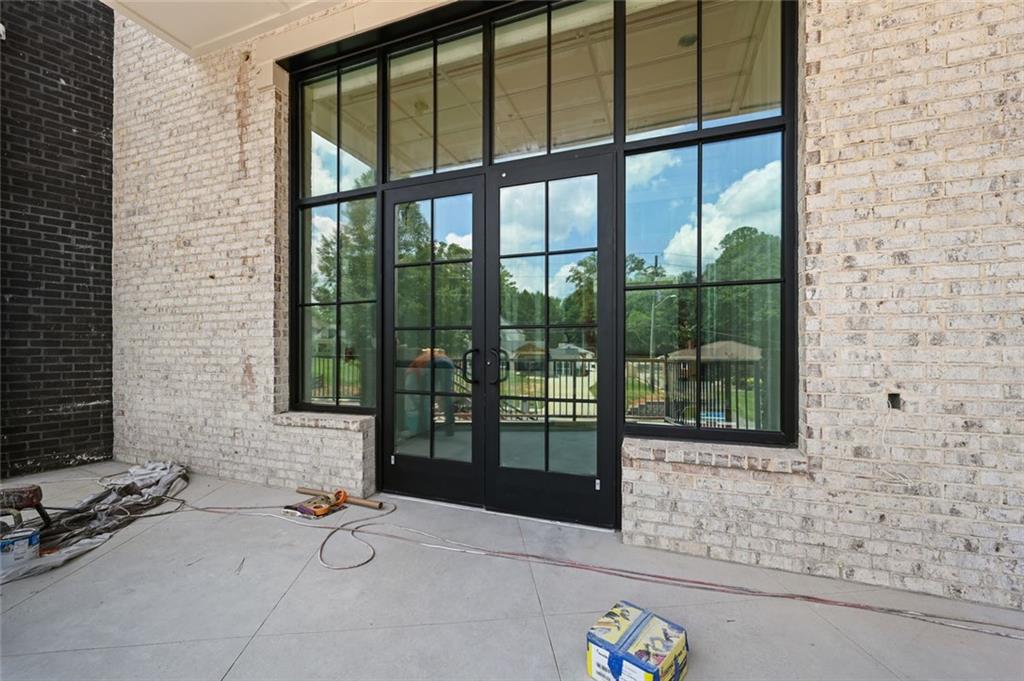 8200 Main Street, Unit 1306 Woodstock, GA 30188 - Photo 30 of 43 a bathroom with a window