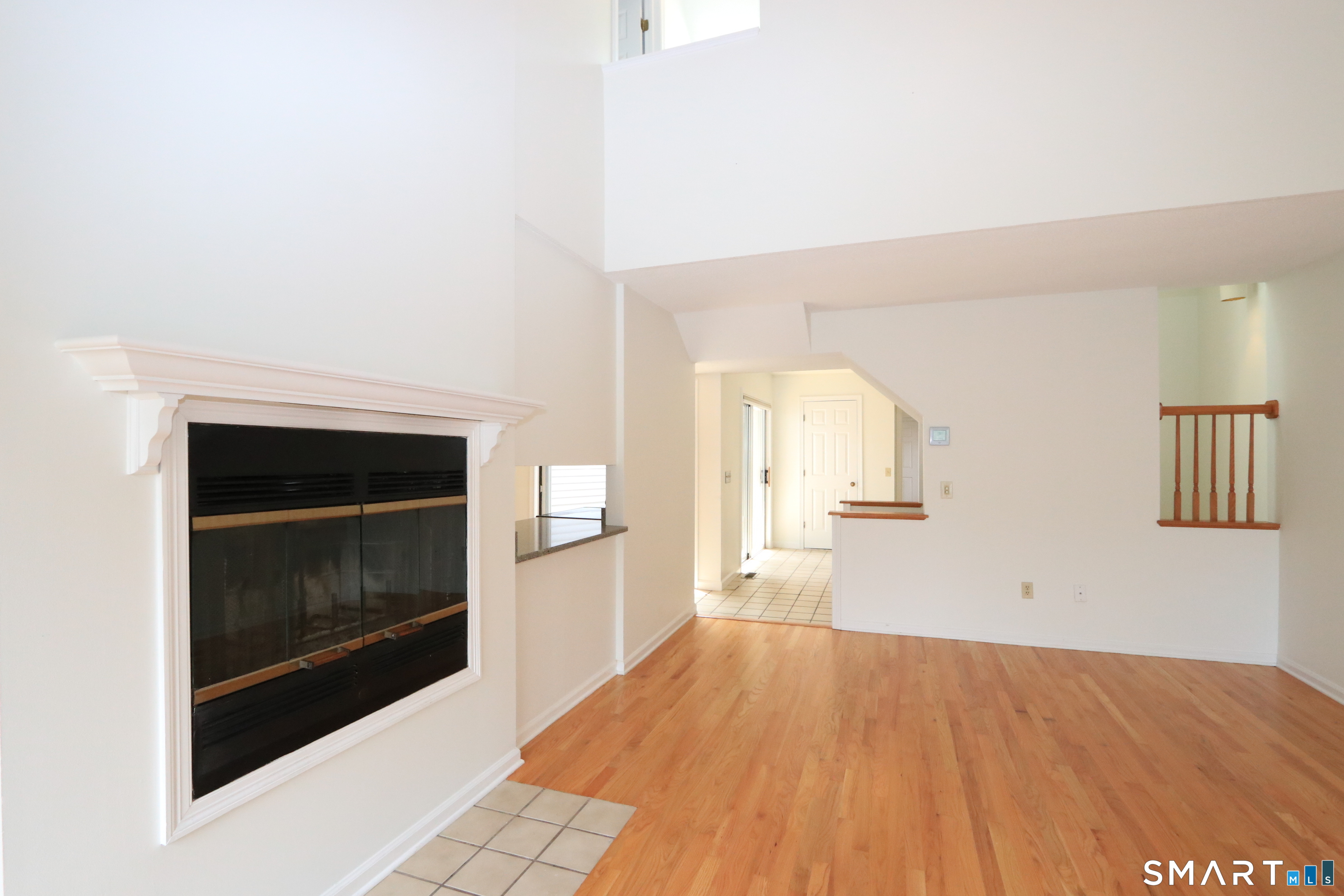 50 Wilton Crest Road, Unit 50 Wilton, CT 06897 - Photo 8 of 39 Living room
