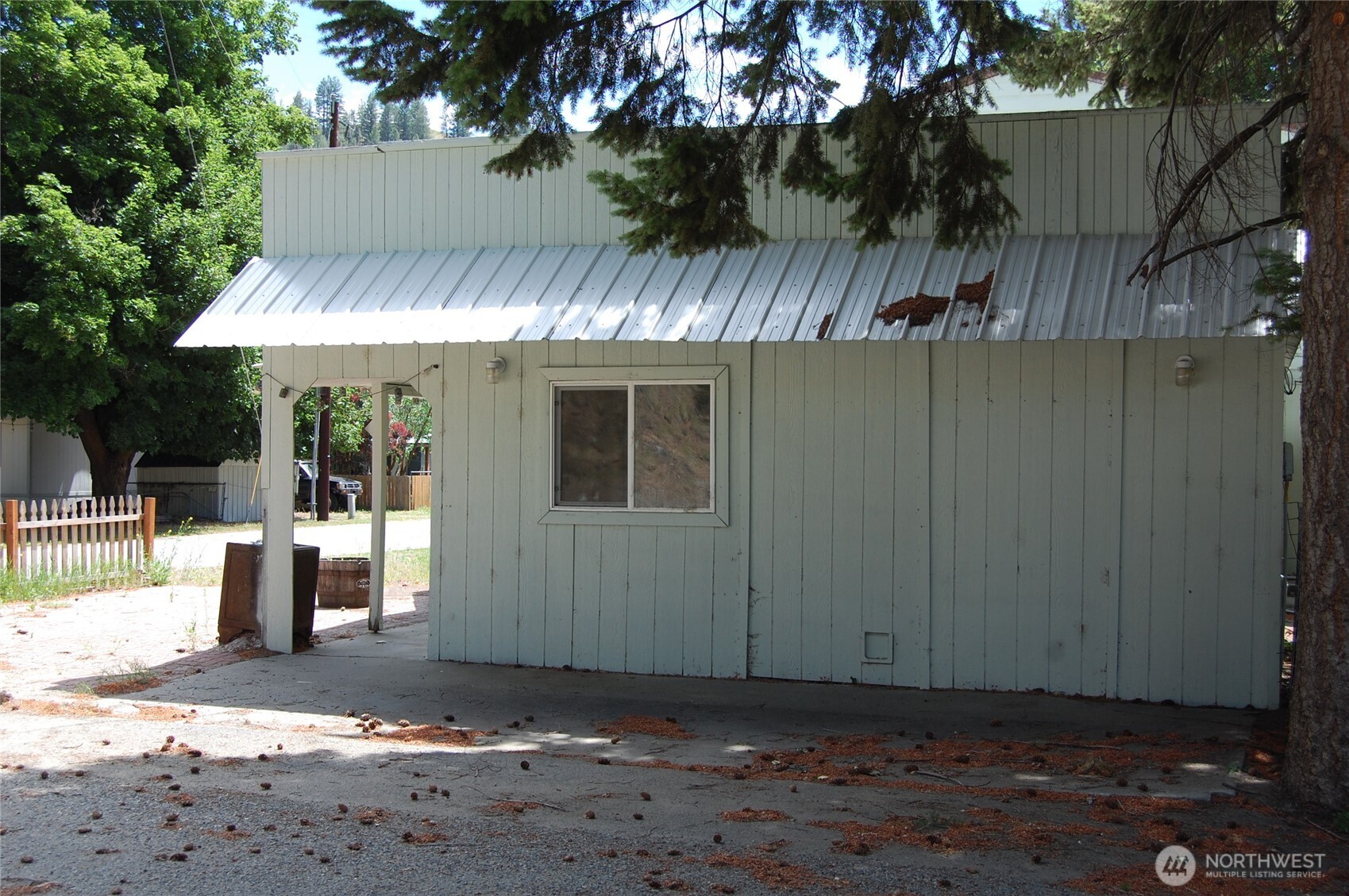 117 Lake Street Conconully, WA 98819 - Photo 4 of 35