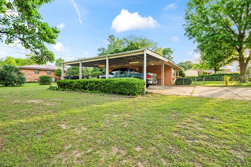 902 Moss Street Dothan, AL 36301 - Photo 23 of 26