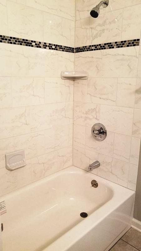 109 Newton Lane Oak Ridge, TN 37830 - Photo 14 of 40 New Tub/tile Surround!