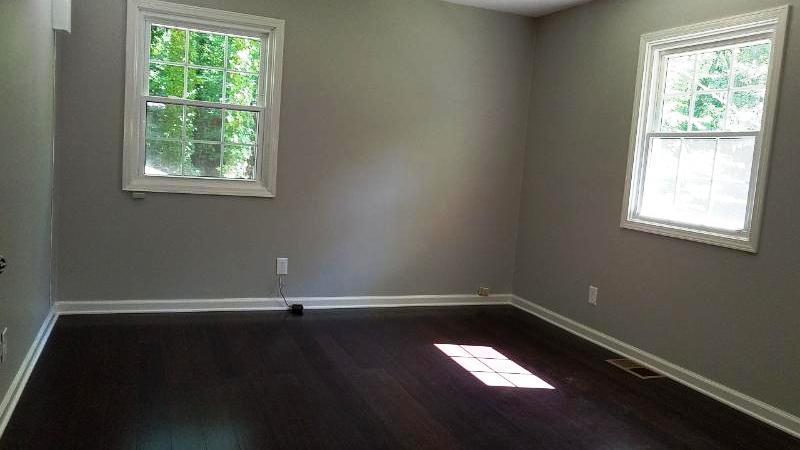109 Newton Lane Oak Ridge, TN 37830 - Photo 15 of 40 Large Bedrooms!