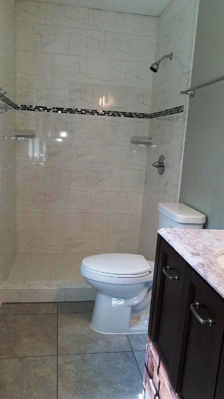109 Newton Lane Oak Ridge, TN 37830 - Photo 17 of 40 Master Bath