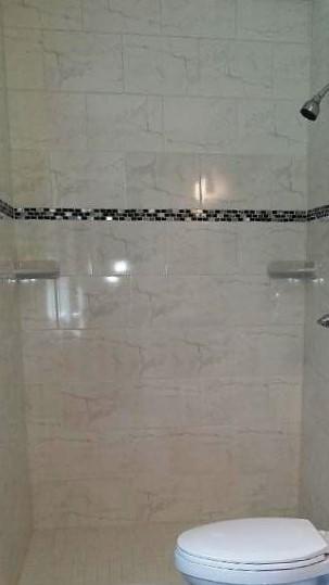 109 Newton Lane Oak Ridge, TN 37830 - Photo 18 of 40 Walk in Shower!