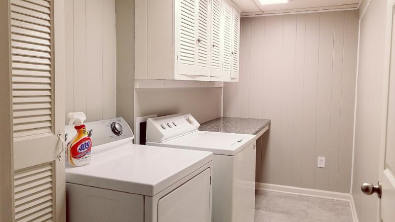 109 Newton Lane Oak Ridge, TN 37830 - Photo 27 of 40 Big Laundry Room!