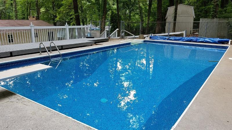 109 Newton Lane Oak Ridge, TN 37830 - Photo 35 of 40 Cool off!