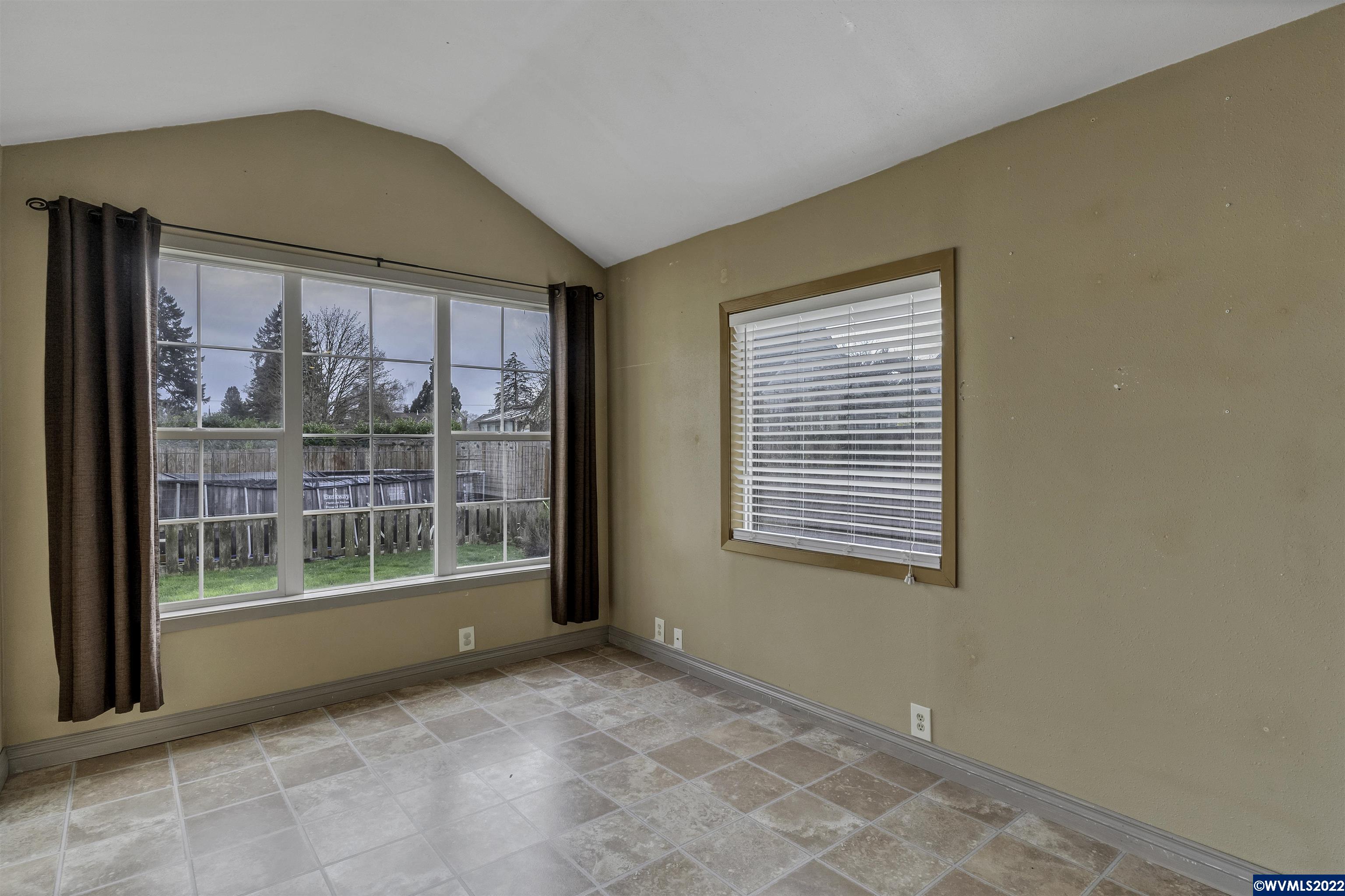 263 Southwest Ash Street Dallas, OR 97338 - Photo 20 of 36 Gallery Image 20