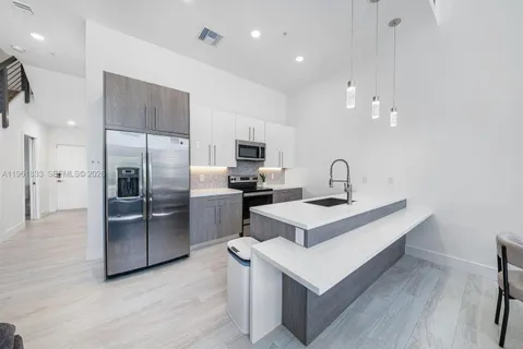 $499,900 | 4480 Northwest 8th Place, Plantation, FL 33317