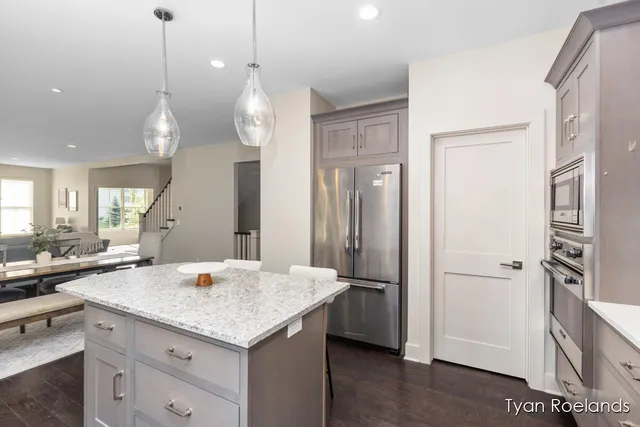 $1,390,000 | 3757 Lake Birch Street Northeast, Grand Rapids, MI 49525