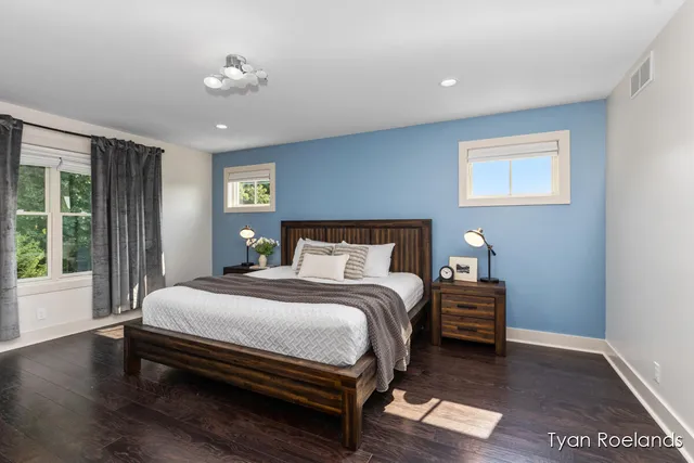 $1,390,000 | 3757 Lake Birch Street Northeast, Grand Rapids, MI 49525