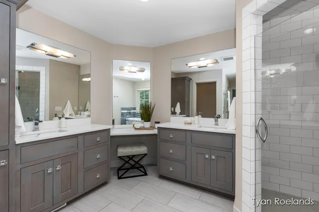 $1,390,000 | 3757 Lake Birch Street Northeast, Grand Rapids, MI 49525