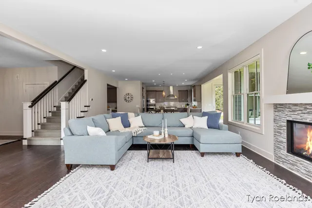 $1,390,000 | 3757 Lake Birch Street Northeast, Grand Rapids, MI 49525