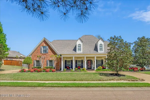 $419,900 | 4140 Three Hawks Drive West, Olive Branch, MS 38654