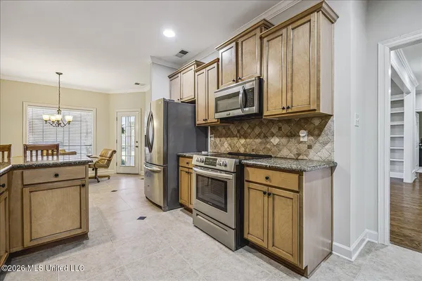 $419,900 | 4140 Three Hawks Drive West, Olive Branch, MS 38654