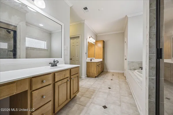 $419,900 | 4140 Three Hawks Drive West, Olive Branch, MS 38654