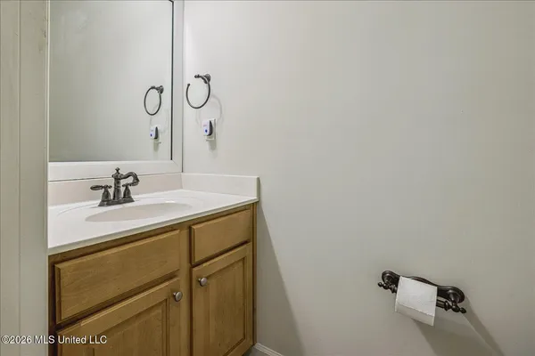 $419,900 | 4140 Three Hawks Drive West, Olive Branch, MS 38654