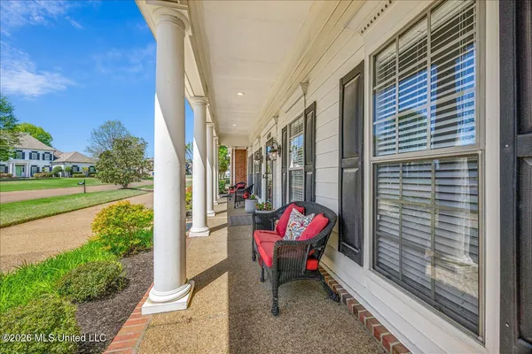 $419,900 | 4140 Three Hawks Drive West, Olive Branch, MS 38654