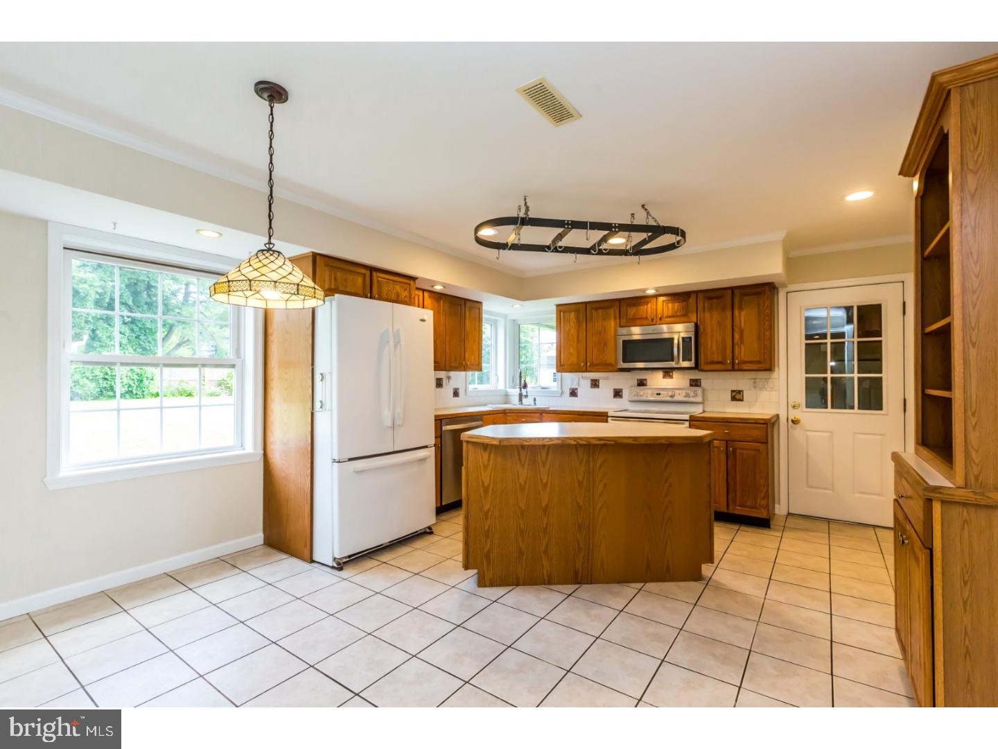 183 Lafayette Road Coatesville, PA 19320 - Photo 7 of 25 Gallery Image 7