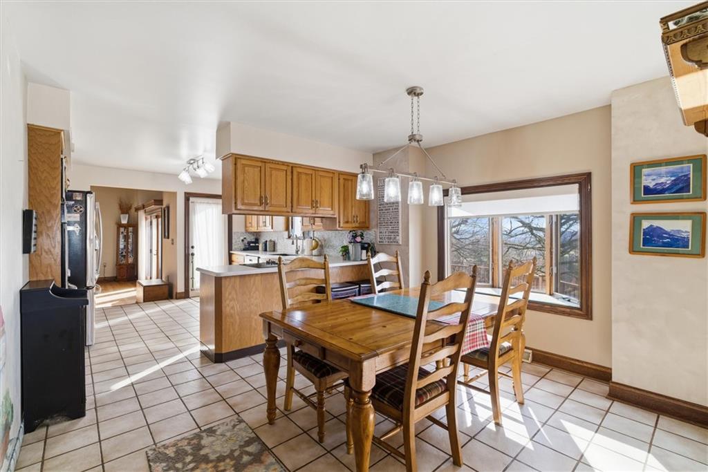 128 Tower Street Monongahela, PA 15063 - Photo 23 of 50 a dining room with furniture and window