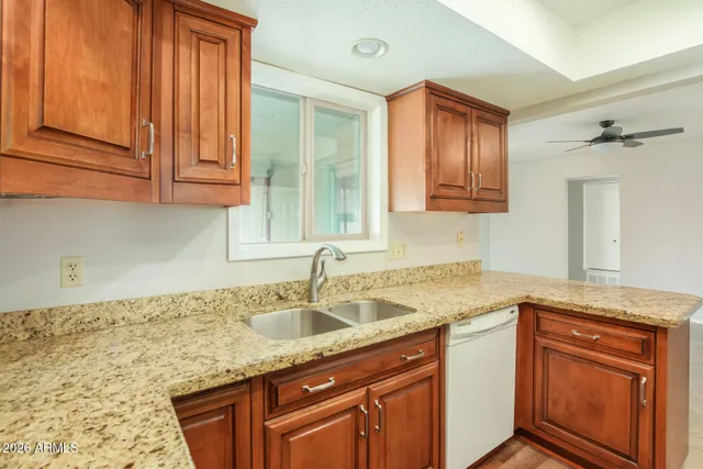 $4,000 | 1010 East Loyola Drive, Tempe, AZ 85282