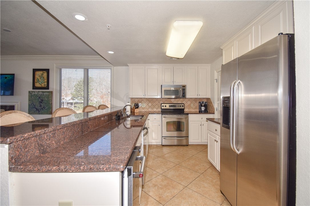 390 Marina Point Road, Unit D305 Dadeville, AL 36853 - Photo 17 of 32 Gallery Image 17