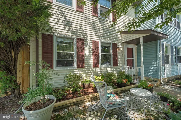 $324,900 | 5116 Pecan Drive, Fredericksburg, VA 22407