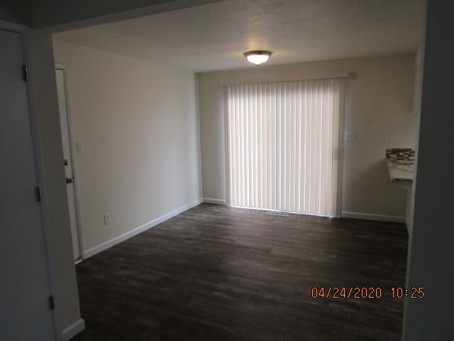 1206 Morrow Road Medford, OR 97504 - Photo 6 of 23 eating area