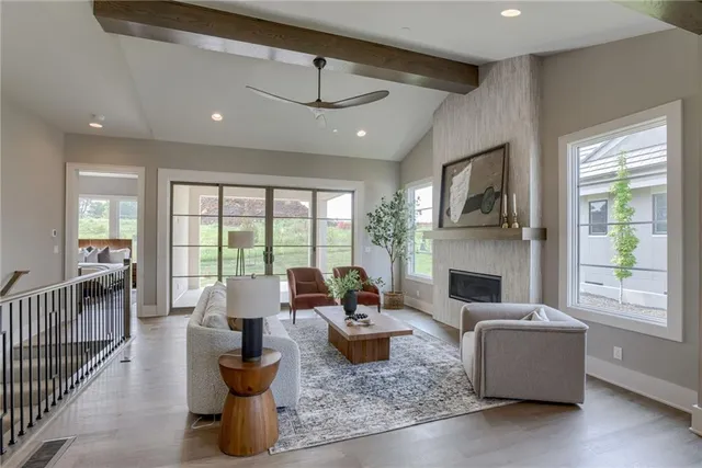 $1,050,000 | 13706 Pembroke Lane, Leawood, KS 66224