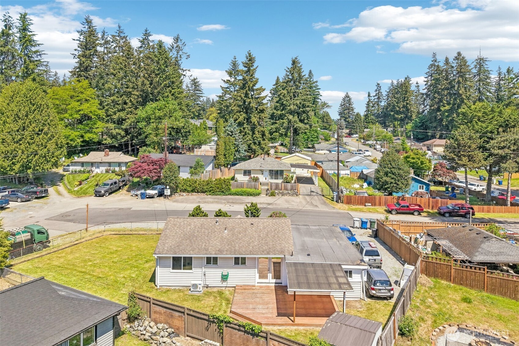 3425 Northeast 7th Place Renton, WA 98056 - Photo 28 of 36 Gallery Image 28