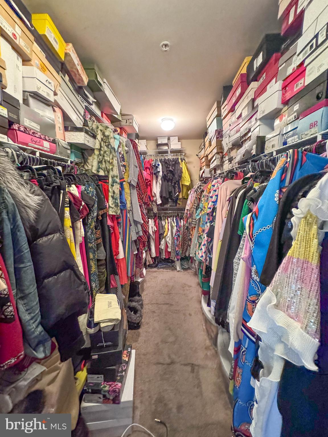 8910 Fox Park Road Clinton, MD 20735 - Photo 24 of 46 Master Walkin Closet View