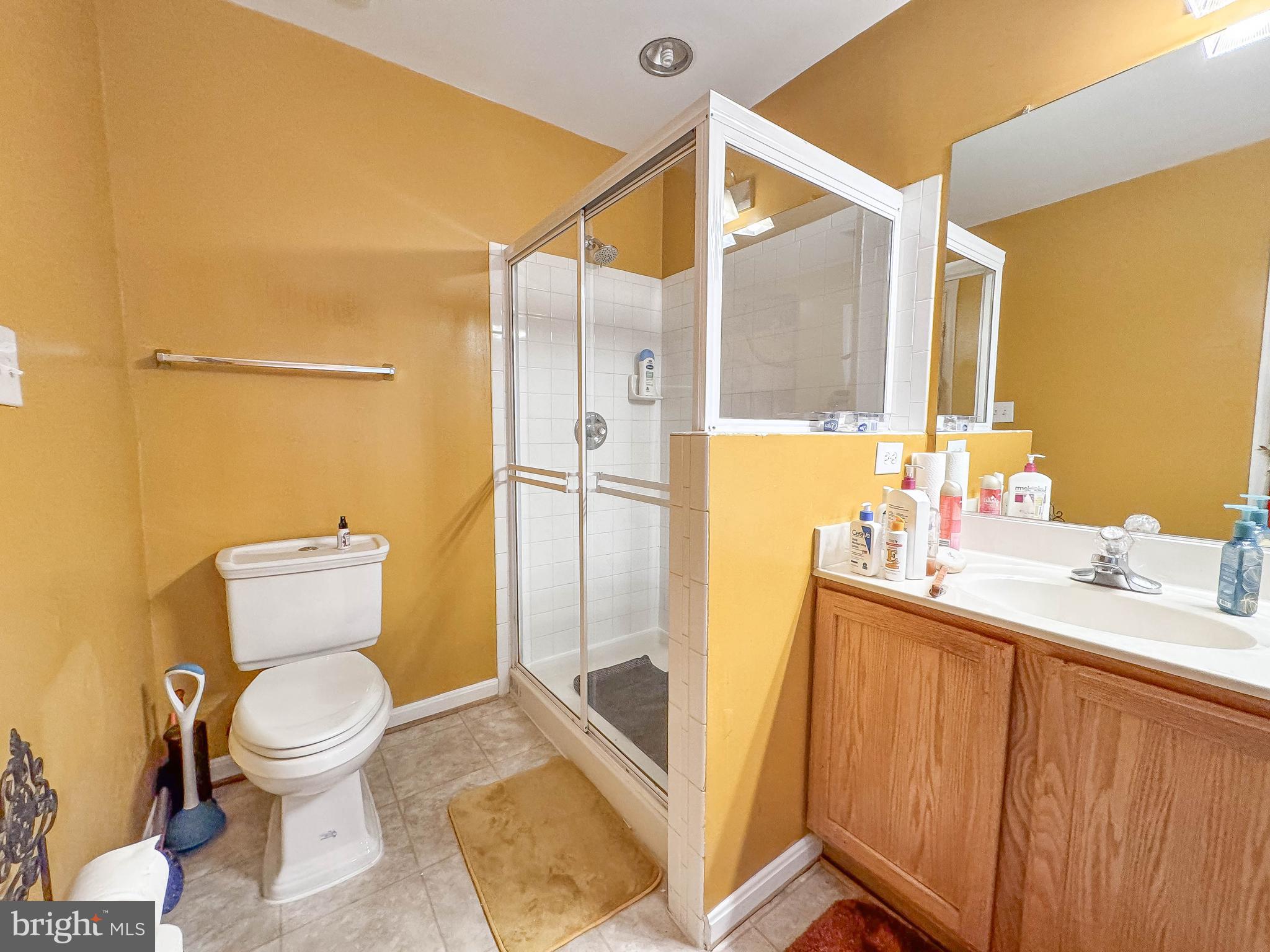 8910 Fox Park Road Clinton, MD 20735 - Photo 26 of 46 Master Bathroom view