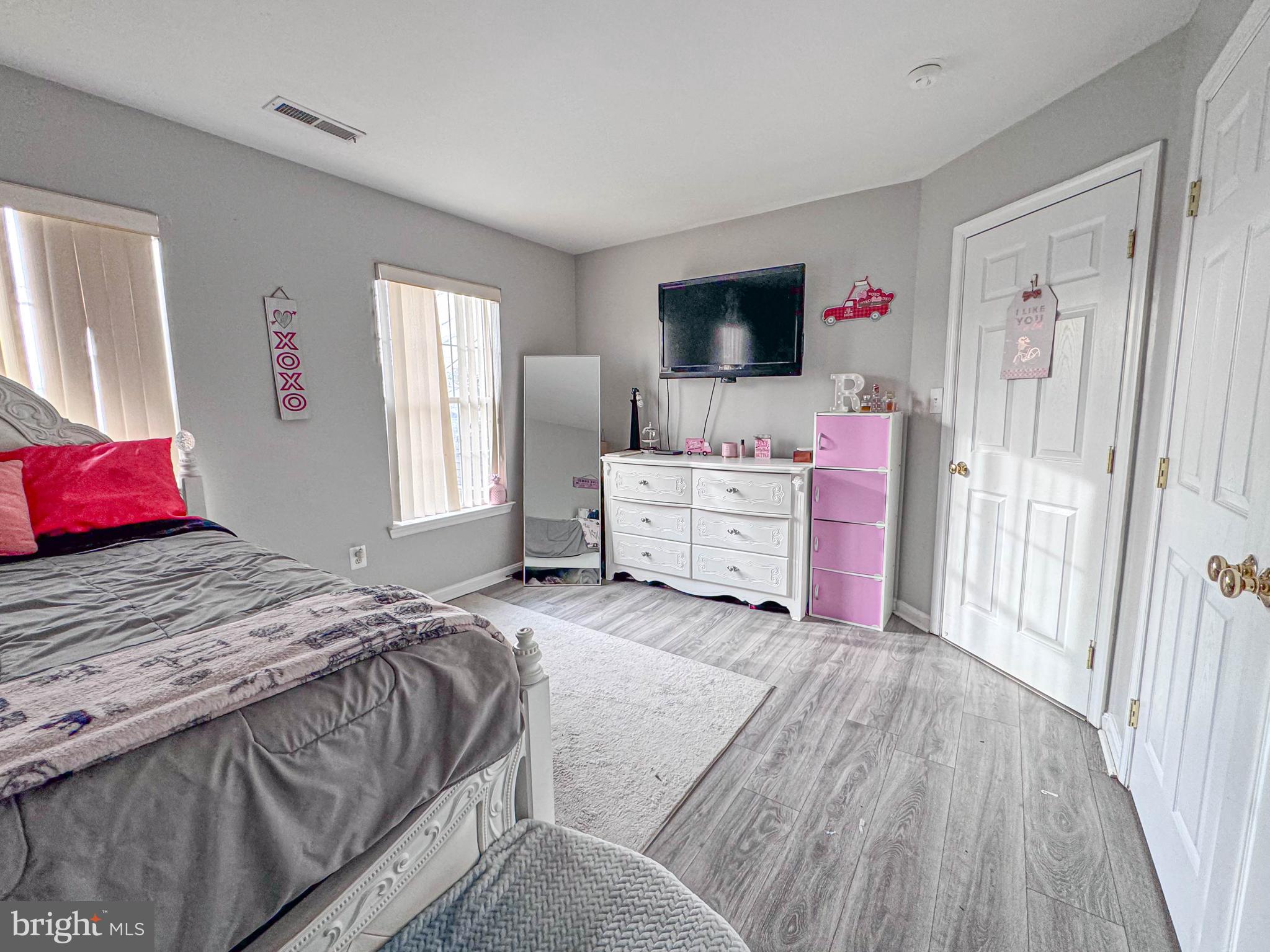 8910 Fox Park Road Clinton, MD 20735 - Photo 32 of 46 Bedroom 2 View