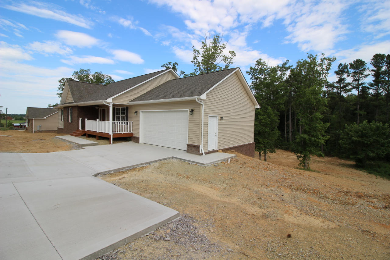 1968 Creswell Road Seymour, TN 37865 - Photo 35 of 39 driveway with turnaround