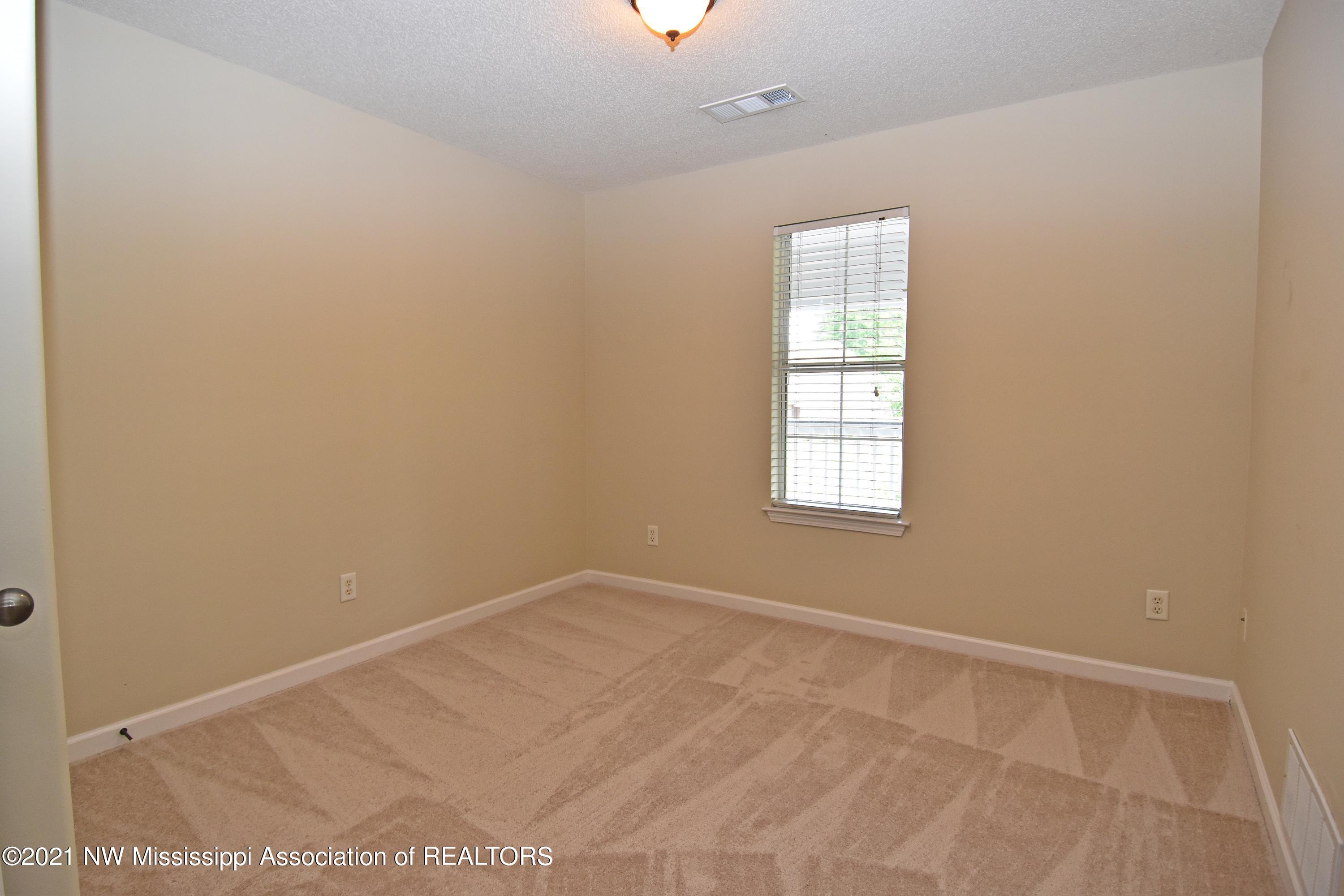 9969 Alexanders Ridge Drive Olive Branch, MS 38654 - Photo 17 of 27 Bedroom #2