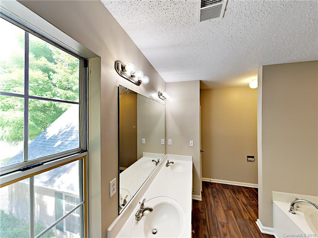 7315 Reedy Creek Road Charlotte, NC 28215 - Photo 13 of 18