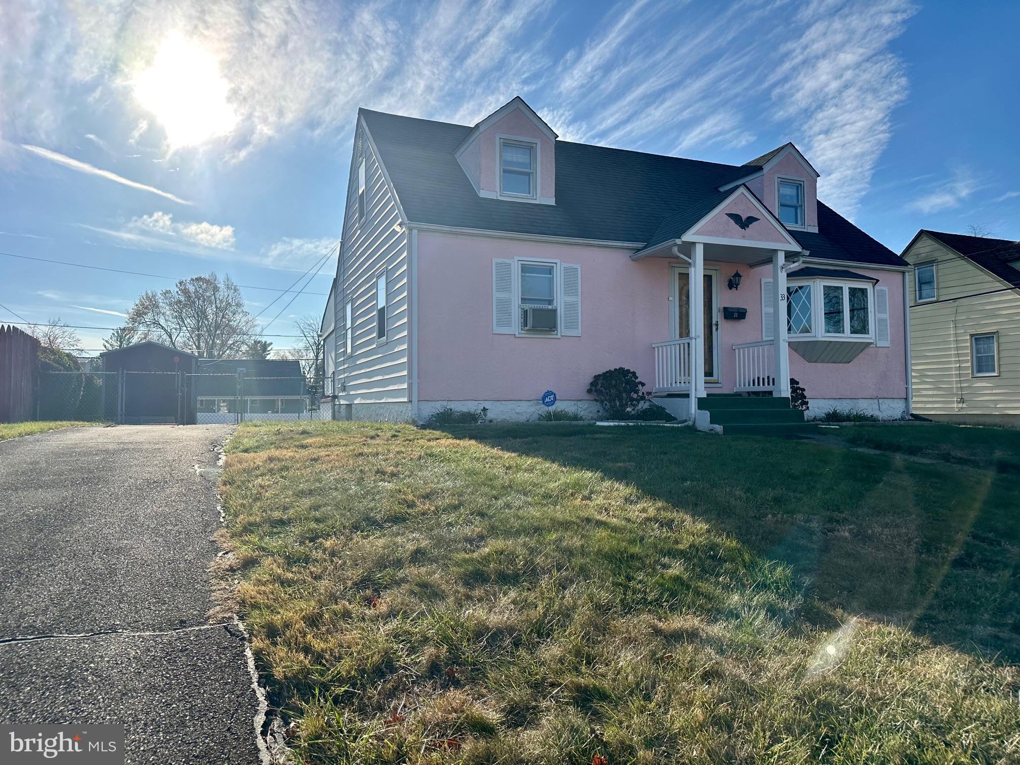 33 Norwyn Road Hatboro, PA 19040 - Photo 3 of 25 Side Exterior