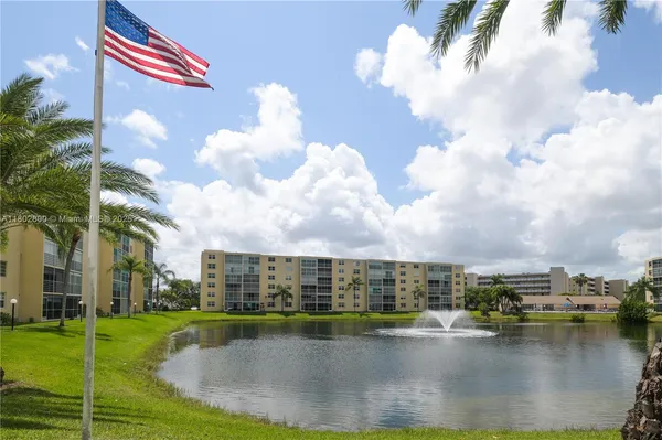 a dining room with lots of tables and chairs