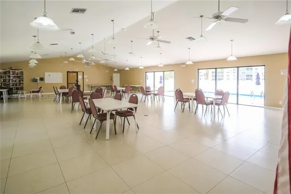 a picture of a building