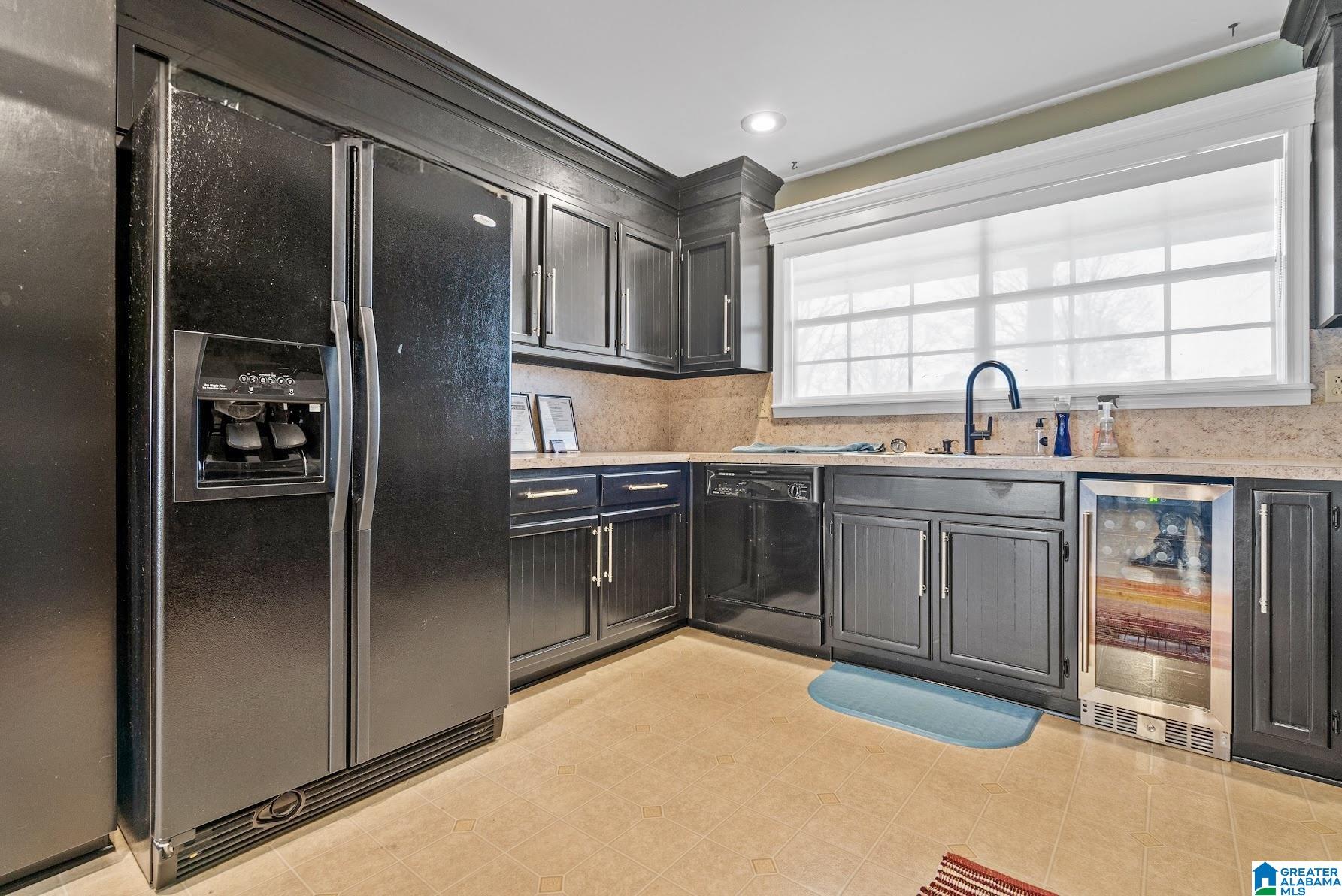1439 Cabin Hill Road Birmingham, AL 35235 - Photo 8 of 24